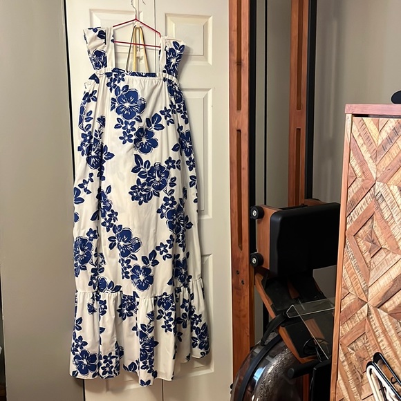 Dresses & Skirts - Vintage Hawaiian Muumuu XL